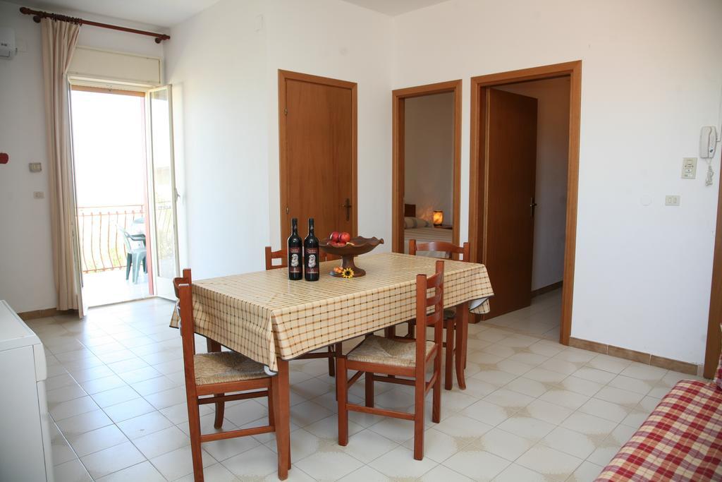 Residence Marino Balestrate Zimmer foto